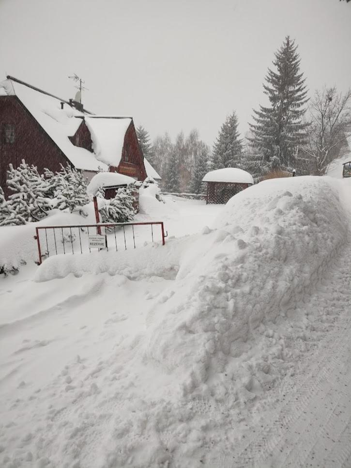Pension Kubu Apartment 4 Samostatny Byt S Kuchyni Spindleruv Mlyn Bagian luar foto